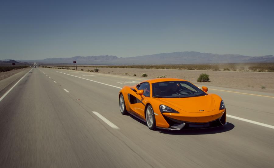 McLaren 570S Coupe 2015 года  (фото 38 из 38)